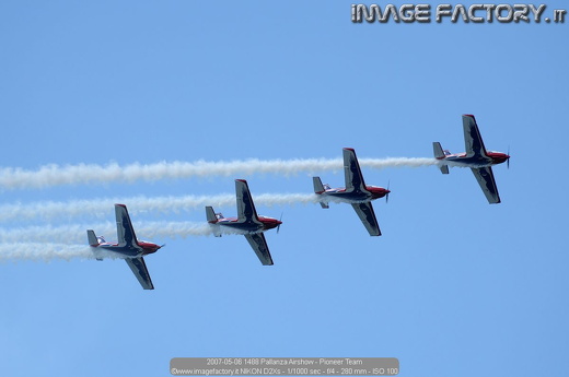 2007-05-06 1488 Pallanza Airshow - Pioneer Team